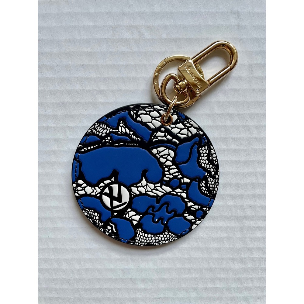 Louis Vuitton Porto Cre Flower Lace Charm/Key holder blue/black new in box
